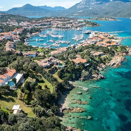 In Porto Rotondo, Outdoor Pool